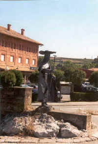 pat_10 _23a_statue.jpg (21677 octets)