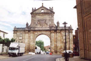 12_32a_porte.jpeg (38169 octets)