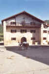 jm07_12-pavillbalcon.jpeg (29792 octets)